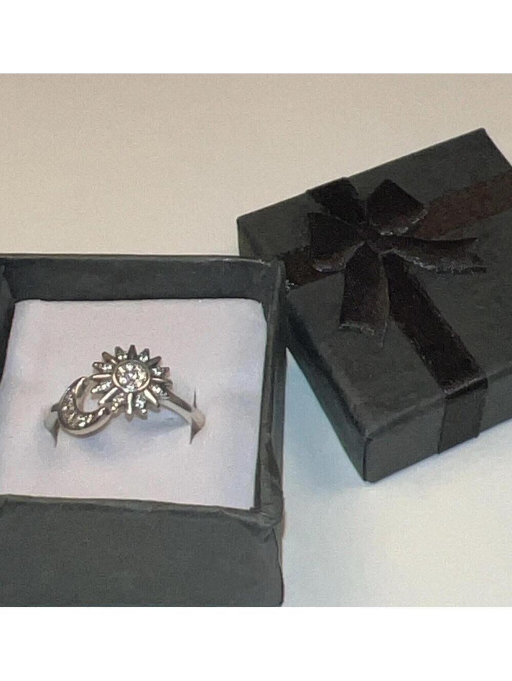Sterling Silver Moon and Sun Ring Size 7 With Gift Box